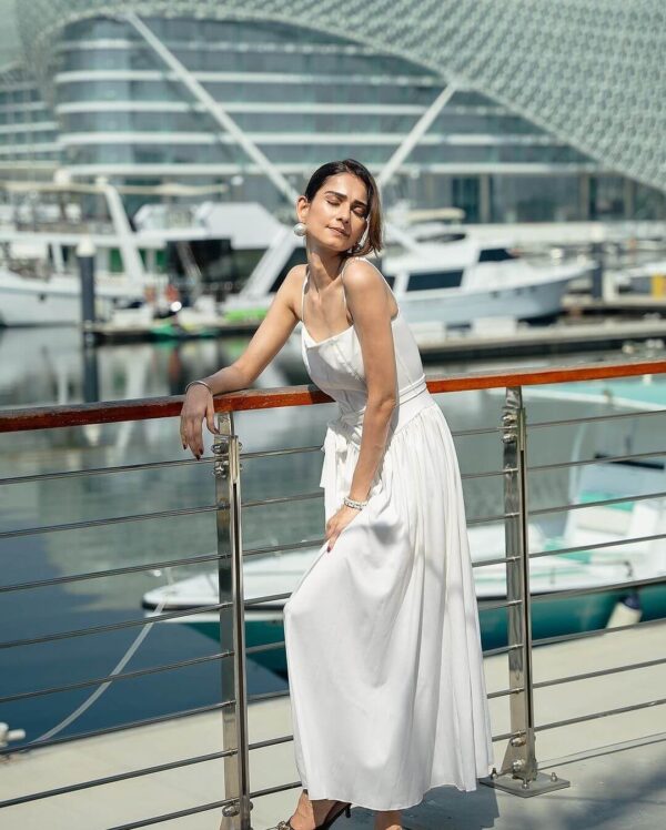Aneri Vajani X Miakee – Queenstown