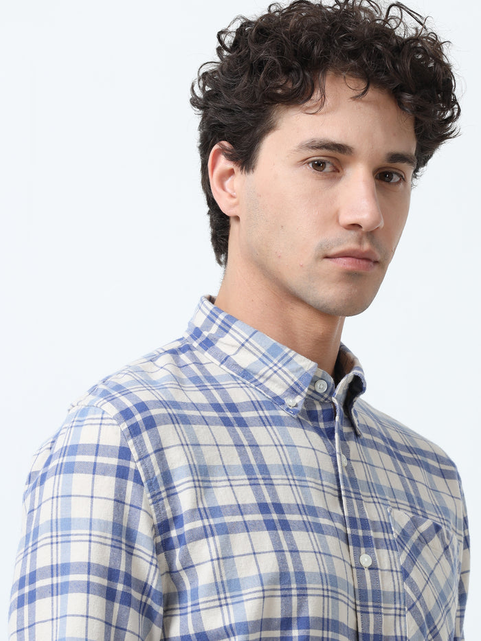 fullsleev checkered shirt in regular fit made from soft brushed fabric
fullsleeve shirts for men
regular fit shirt for men