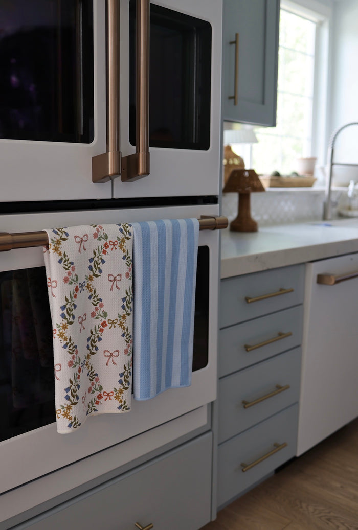 Coastal Blue Stripe: Double-Sided Hand Towel