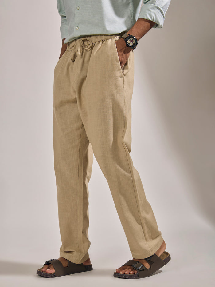 men's biege loose fit linen joggers with an elastic waistband
joggers for men
loose fit joggers for men