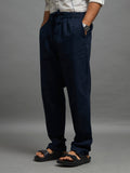 men's navy blue loose fit linen  joggers with an elastic waistband
joggers for men
loose fit joggers for men