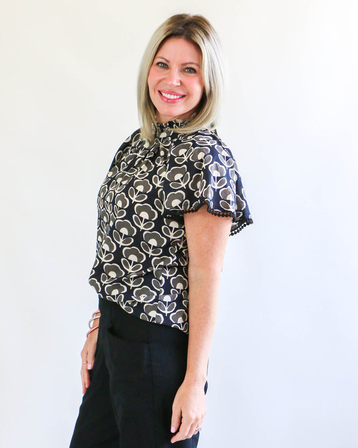 Ivy Jane | Block and Flutter Top in Black