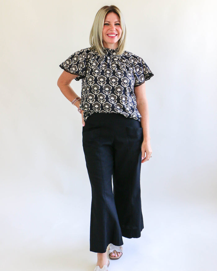 Ivy Jane | Block and Flutter Top in Black