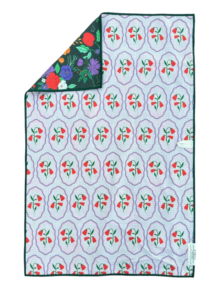 LaRae Reversible Hand Towel