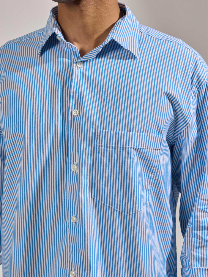 oversized stripped shirt with full sleeve and chest pocket made from 100% cotton.
pure cotton shirts for men
oversized shirts for men