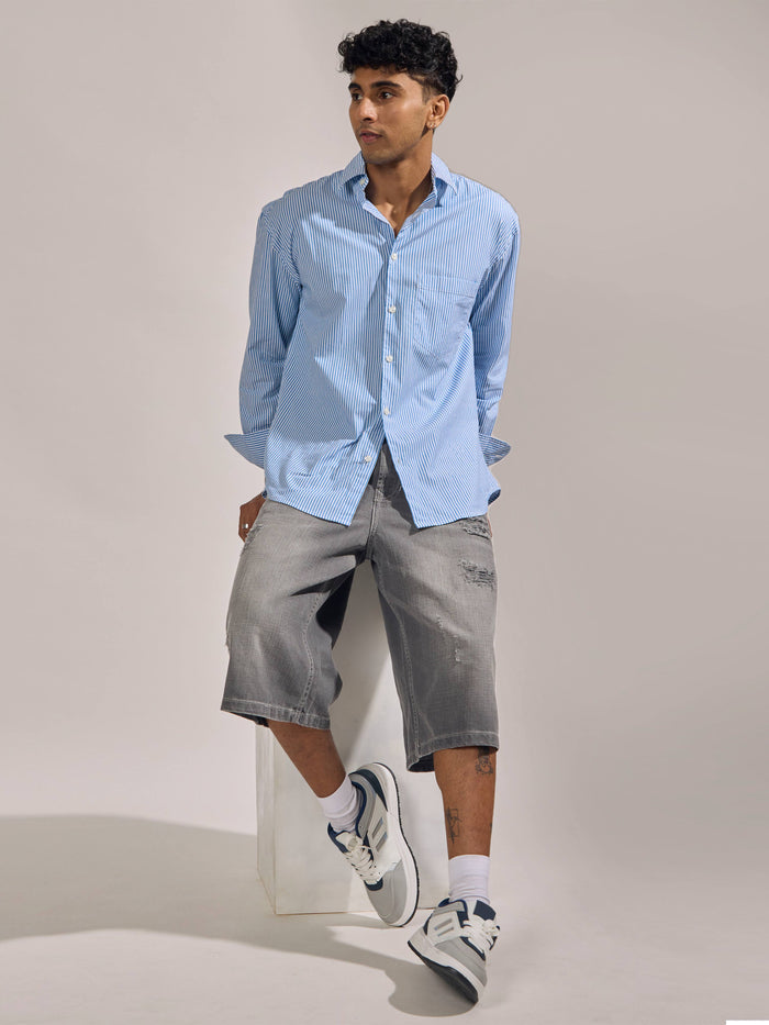 oversized stripped shirt with full sleeve and chest pocket made from 100% cotton.
pure cotton shirts for men
oversized shirts for men