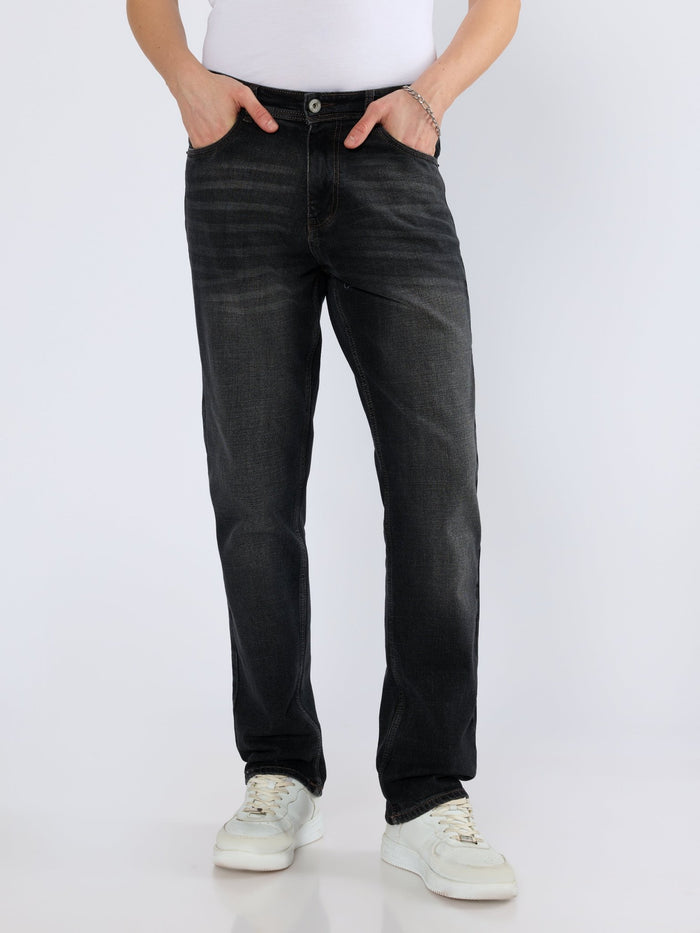 Men's Straight Fit Jeans in Carbon Black