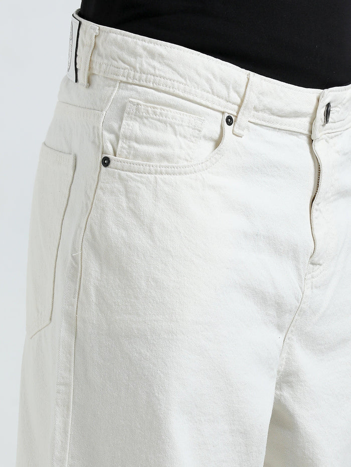 loose fit jean with patches and distress
Loose fit pants for men
patched pants or men