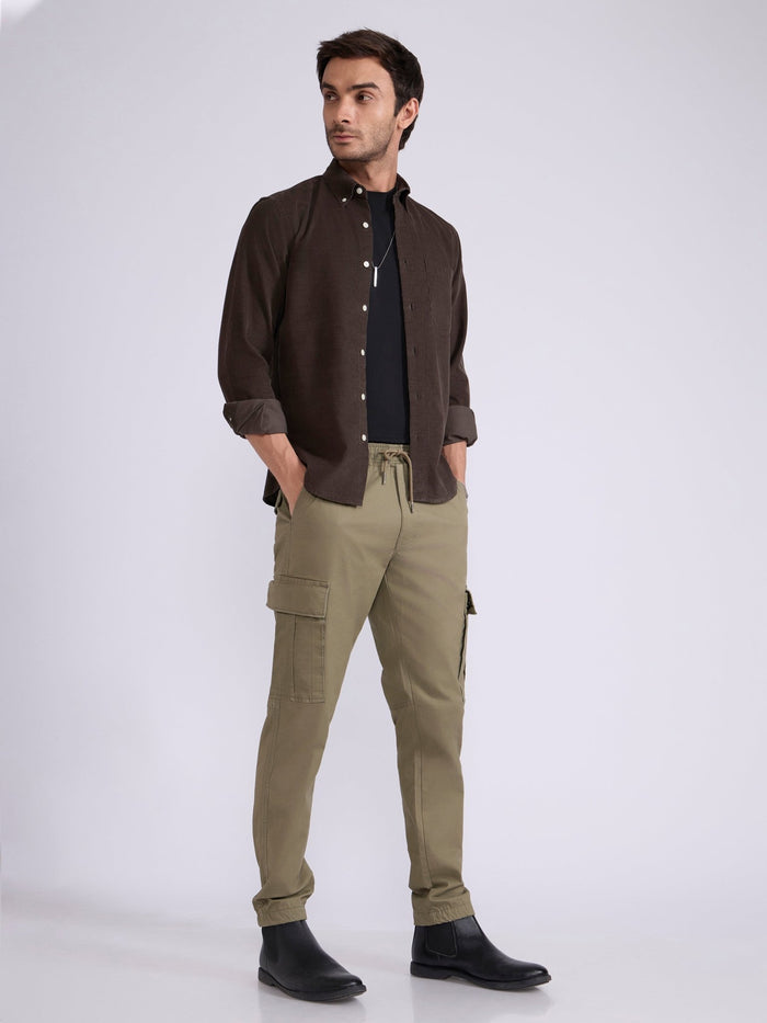 Men's jogger pant in moss green with elasticated drawstring