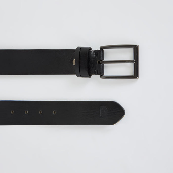 textured belt made from geniune leather
leather belt for men
textured belt for men