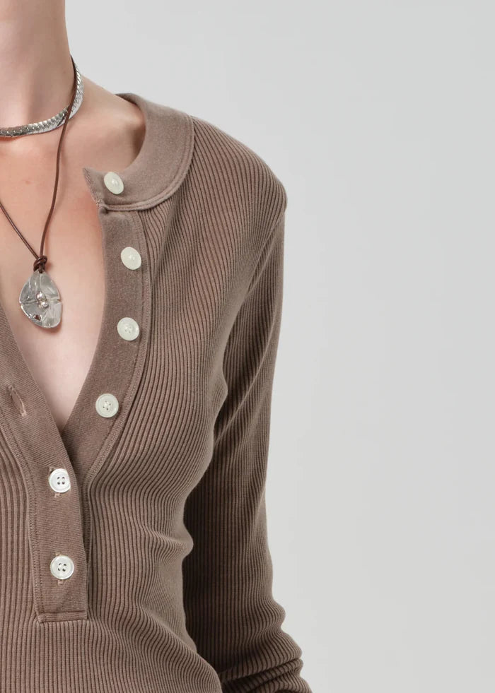 Varra Henley